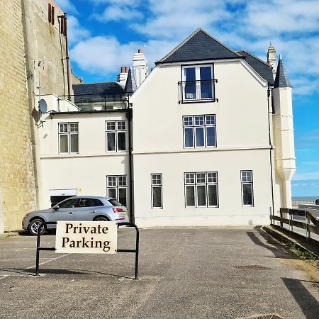 Vitamin Sea - Beachfront Apartment - Sleeps 4 Ramsgate Exterior photo