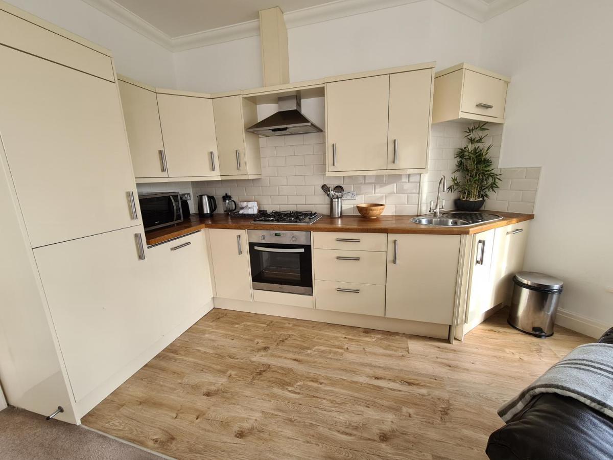 Vitamin Sea - Beachfront Apartment - Sleeps 4 Ramsgate Exterior photo
