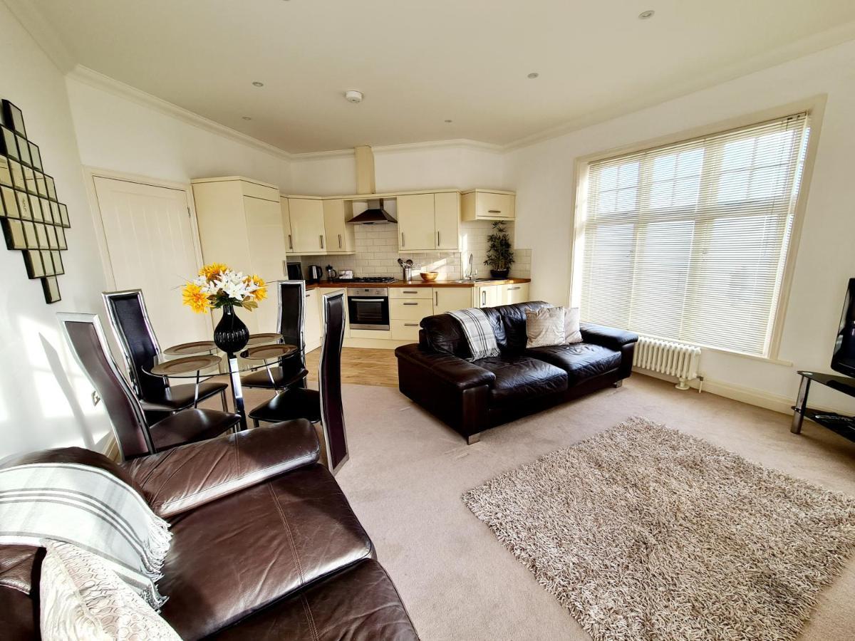 Vitamin Sea - Beachfront Apartment - Sleeps 4 Ramsgate Exterior photo