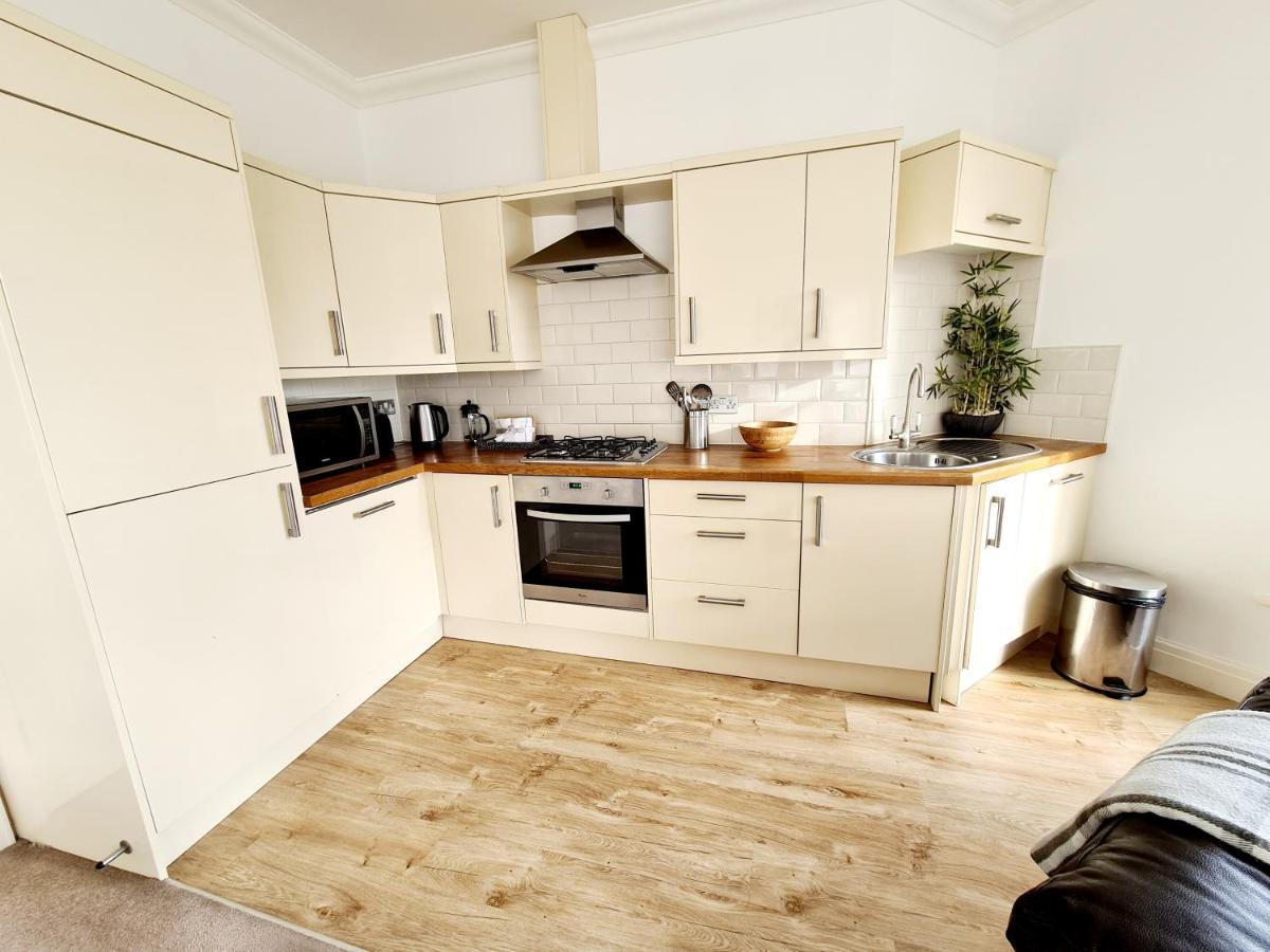 Vitamin Sea - Beachfront Apartment - Sleeps 4 Ramsgate Exterior photo