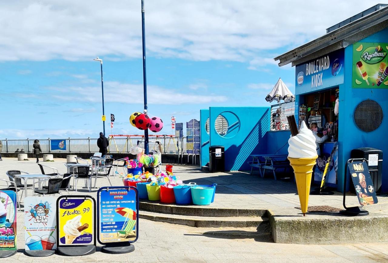 Vitamin Sea - Beachfront Apartment - Sleeps 4 Ramsgate Exterior photo